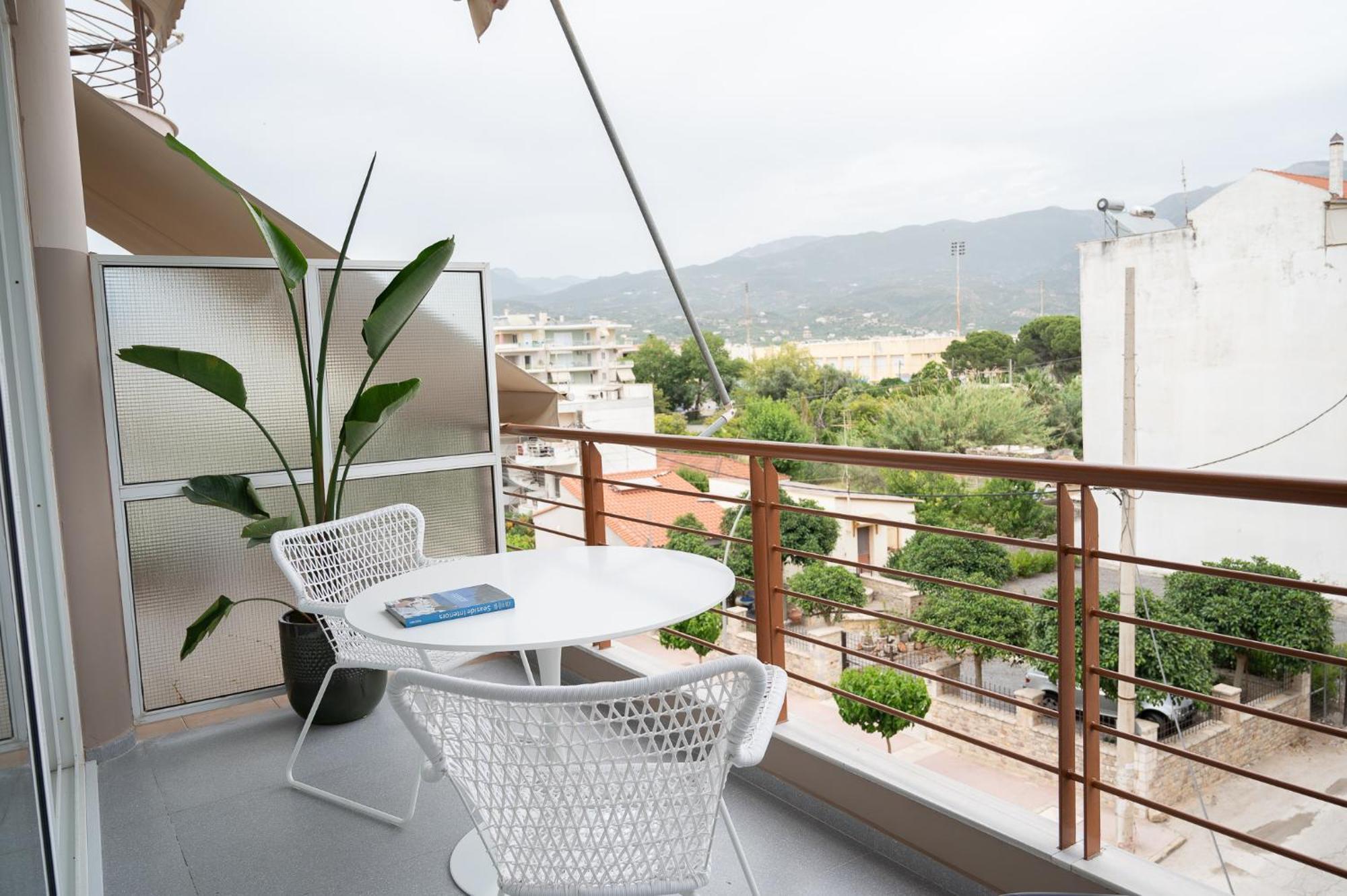 Infinity Blue Next To The Sea Apartment Kalamata Bagian luar foto